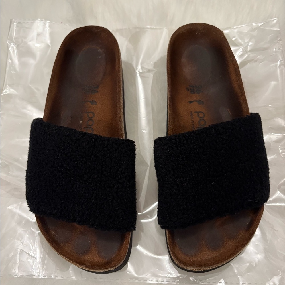 6/$32🛍️ Birkenstock | Papillio Black Sherpa Slide Sandals, 36